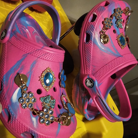 🌈 Swirls of Style! Custom Marbled Pink, Turquoise & White Crocs! - Picture 4 of 7